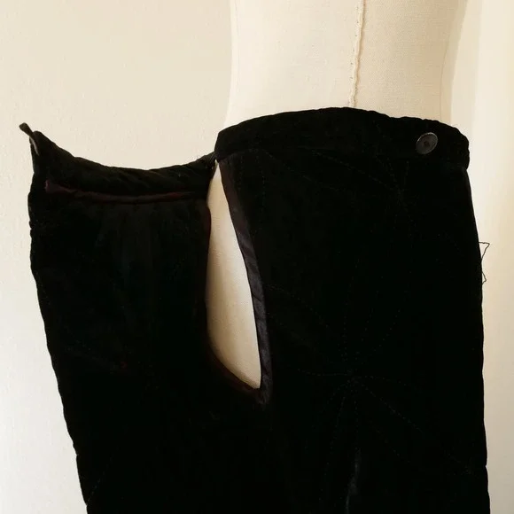 Gorgeous 90s GHOST quilted black velvet maxi skirt - Picture 6 of 8